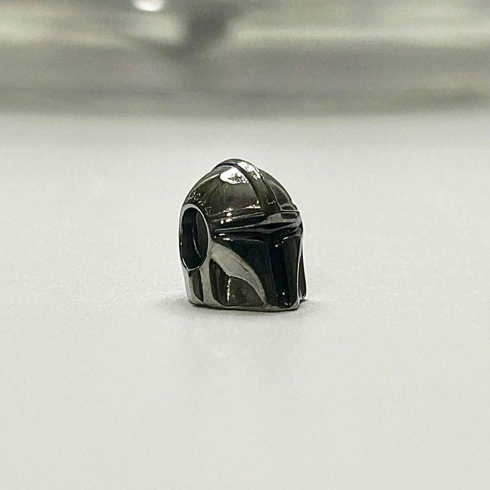 Star Wars The Mandalorian Helmet Charm